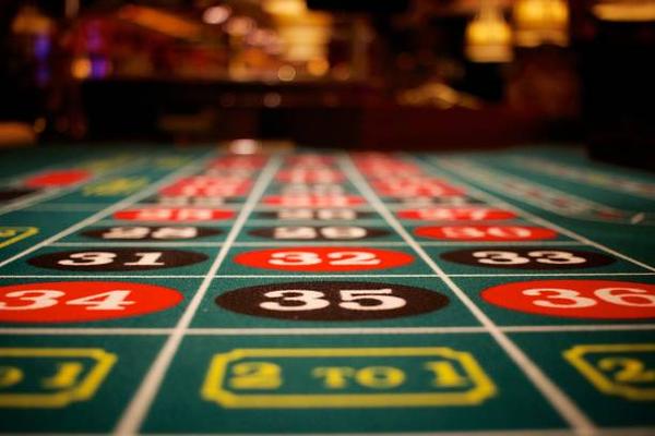 Online Casino UAE: Video Poker Paytables in Plain English